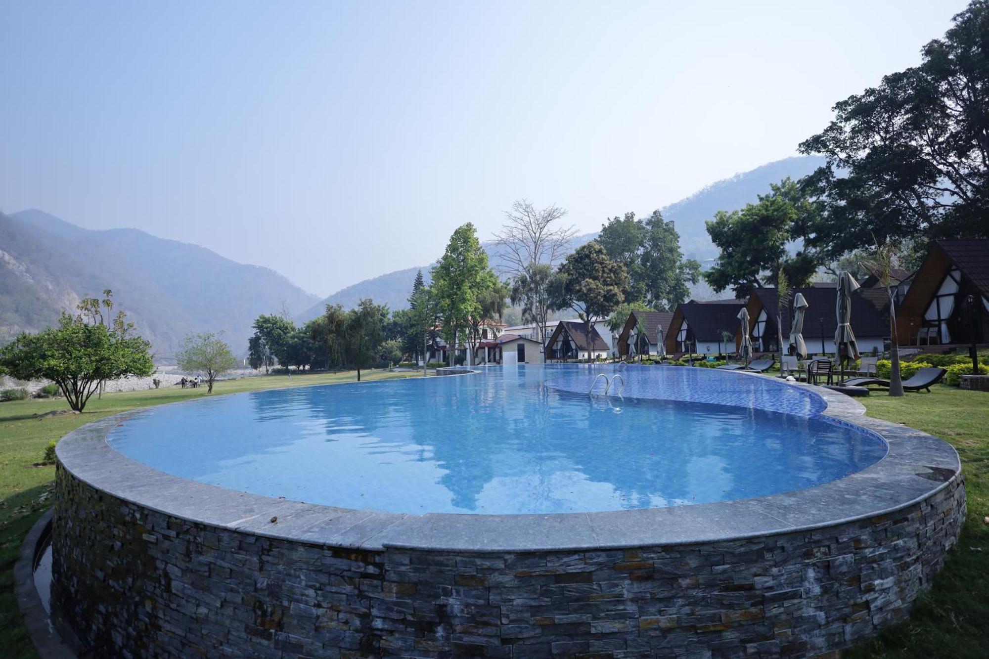 Welcomheritage Tarangi Ramganga Resort Marchula Екстериор снимка