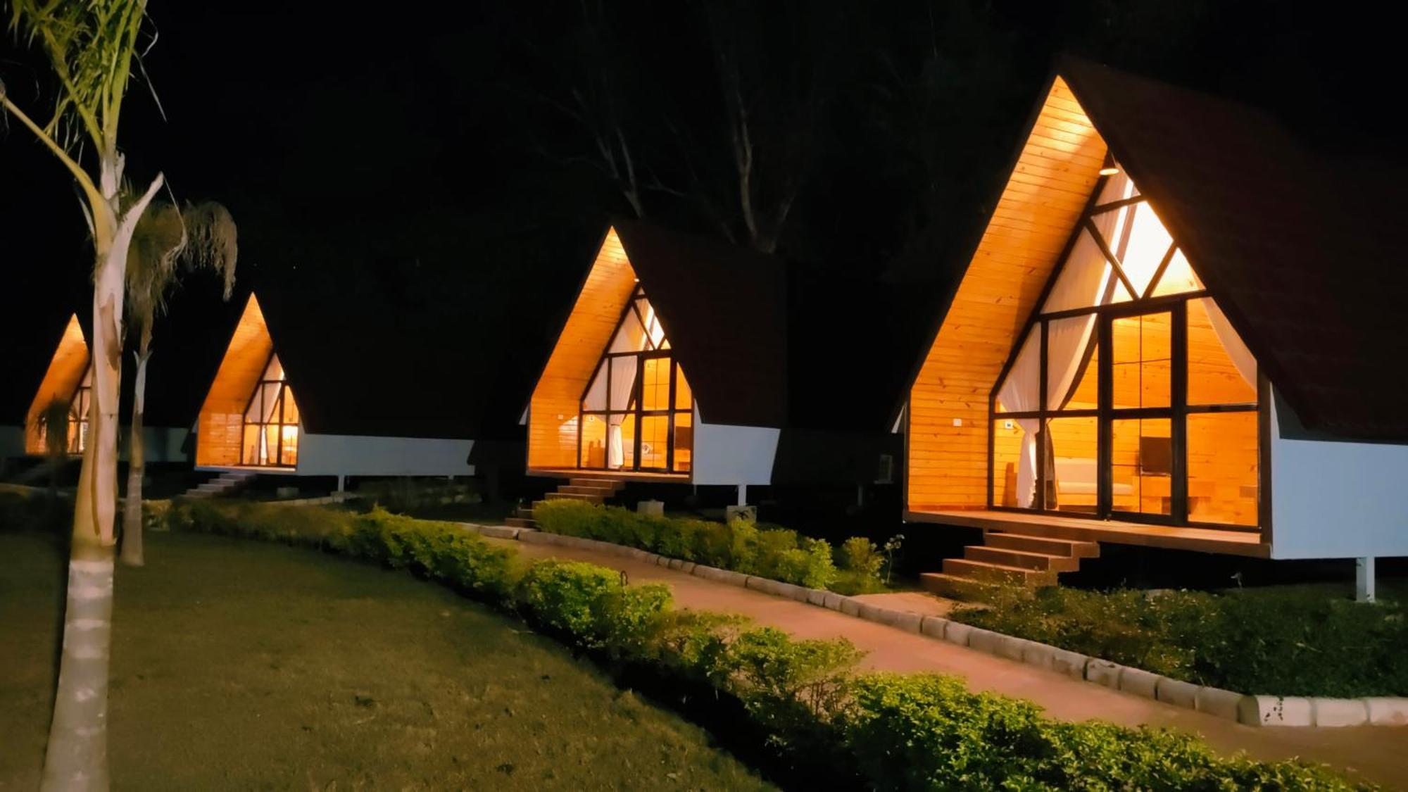 Welcomheritage Tarangi Ramganga Resort Marchula Екстериор снимка