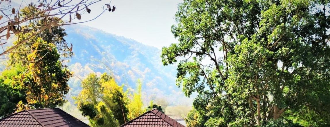 Welcomheritage Tarangi Ramganga Resort Marchula Екстериор снимка
